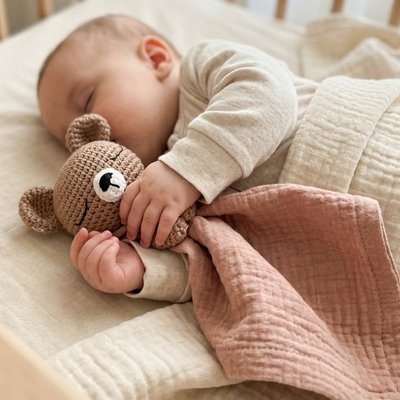 Doudou bebe tricoté