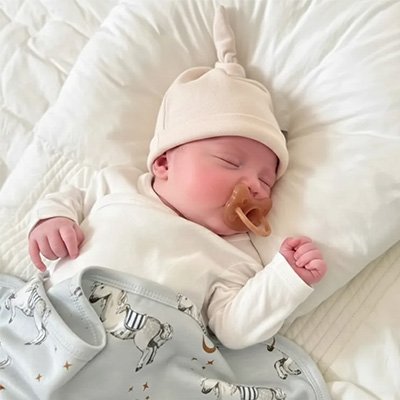 Tétine bébé marron